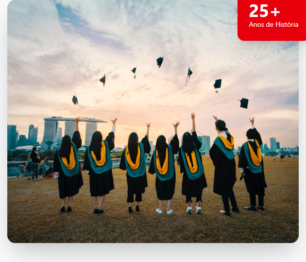 Formandos comemorando